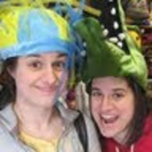 Meet your Posher, Dani & niki